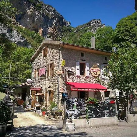 Le Moulin De La Pipe - Logis Hotel Restaurant Plan-de-Baix 외부 사진